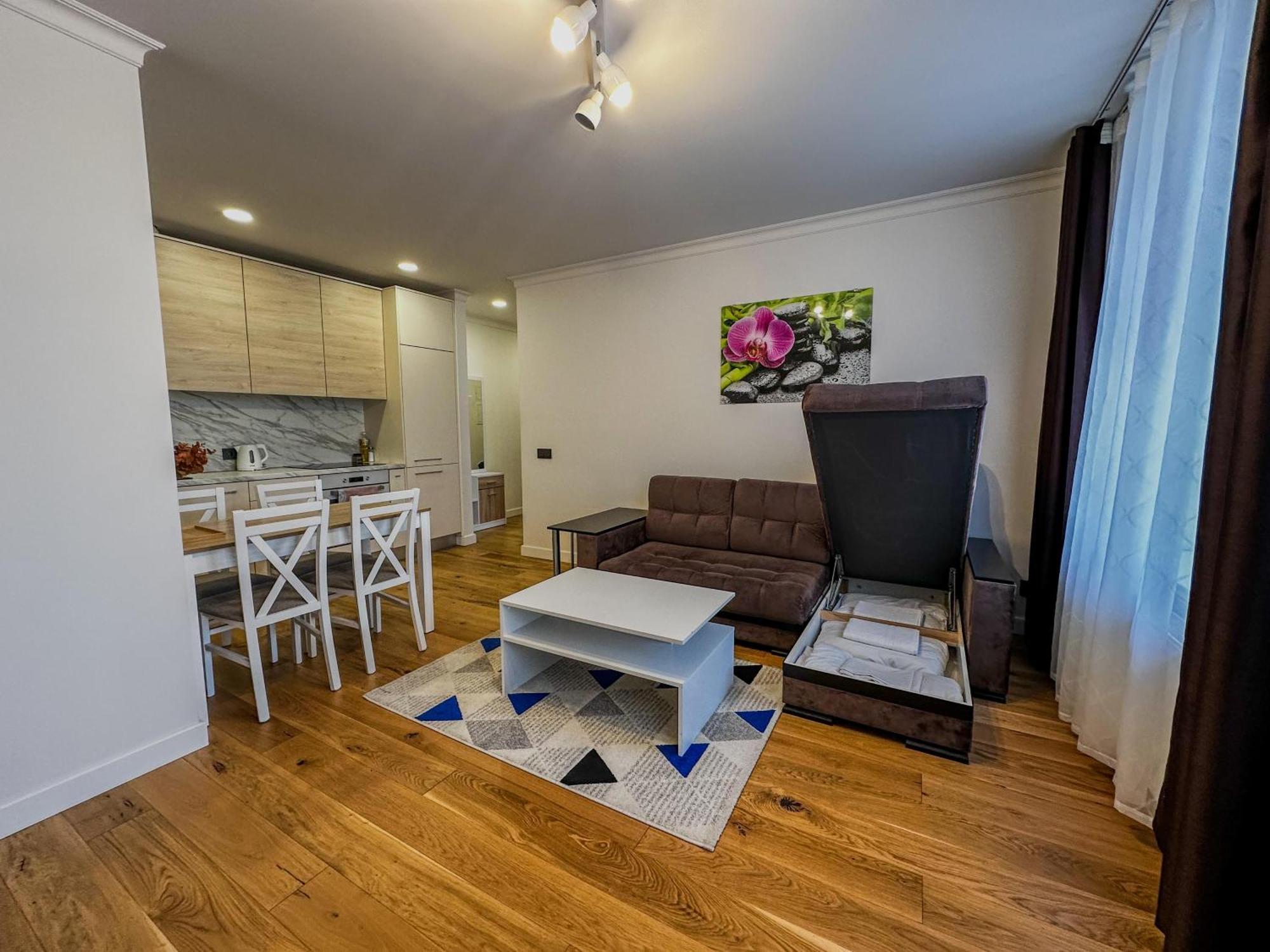 One Bedroom Promenade Apartment Riga Eksteriør billede